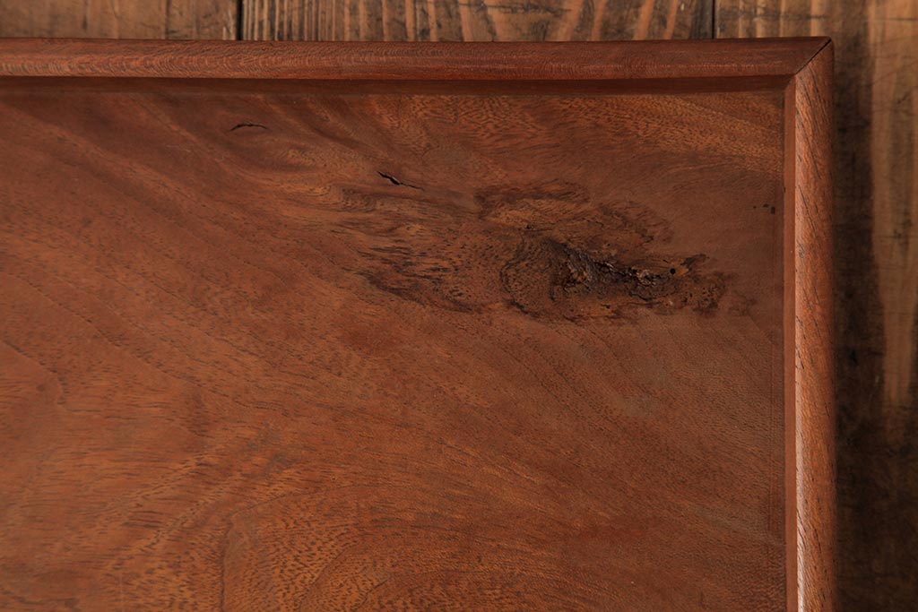 アンティーク雑貨　古民具　総ケヤキ材　美しい杢目が楽しめるお盆2枚セット(トレー、角盆)(R-037631)