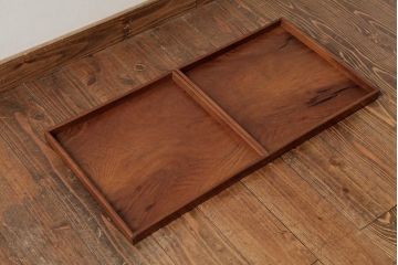 アンティーク雑貨　古民具　総ケヤキ材　美しい杢目が楽しめるお盆2枚セット(トレー、角盆)(R-037632)