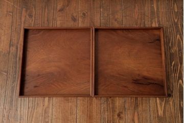 アンティーク雑貨　古民具　総ケヤキ材　美しい杢目が楽しめるお盆2枚セット(トレー、角盆)(R-037632)