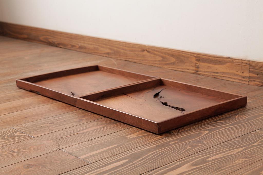 アンティーク雑貨　古民具　総ケヤキ材　美しい杢目が楽しめるお盆2枚セット(トレー、角盆)(R-037636)