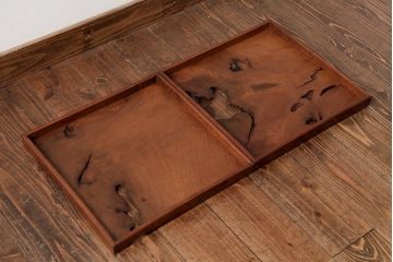 アンティーク雑貨　古民具　総ケヤキ材　美しい杢目が楽しめるお盆2枚セット(トレー、角盆)(R-037637)