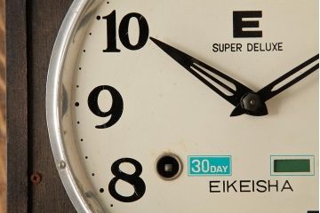 レトロ雑貨　栄計舎(EIKEISHA)　手巻き式　30DAY　レトロシックなペイント柱時計(振り子時計、壁掛け時計)(R-037640)