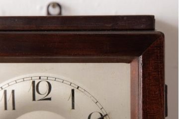 アンティーク雑貨　ドイツ　キンツレ(KIENZLE)　シンプルモダンな手巻き式振り子時計(柱時計、掛け時計、古時計)(R-037643)