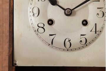 アンティーク雑貨　ドイツ　キンツレ(KIENZLE)　シンプルモダンな手巻き式振り子時計(柱時計、掛け時計、古時計)(R-037643)