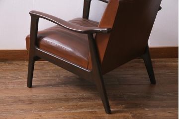 ビンテージ家具　和製ビンテージ　渋さの中に上品さが漂う1人掛けソファ(アームソファ)(R-037647)