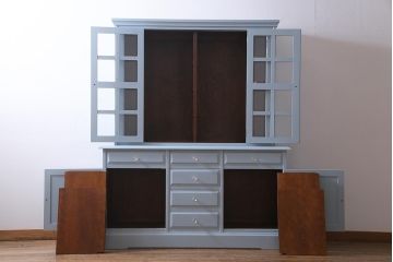 リメイク家具 中古 北海道民芸家具 爽やかなペイントカラーのレトロな食器棚(収納棚、キャビネット)(R-037654)