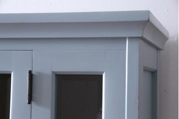 リメイク家具 中古 北海道民芸家具 爽やかなペイントカラーのレトロな食器棚(収納棚、キャビネット)(R-037654)