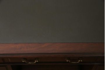 アンティーク家具　イギリスアンティーク　マホガニー材　レザートップ　組み立て式　気品あふれる佇まいの両袖デスク(机、在宅ワーク、在宅用プレジデントデスク)(R-037655)