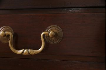 アンティーク家具　イギリスアンティーク　マホガニー材　レザートップ　組み立て式　気品あふれる佇まいの両袖デスク(机、在宅ワーク、在宅用プレジデントデスク)(R-037655)