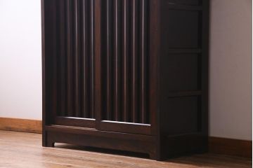 中古　松本民芸家具　落ち着いた佇まいのC型下駄箱(収納棚)(定価約23万5千円)(R-037657)