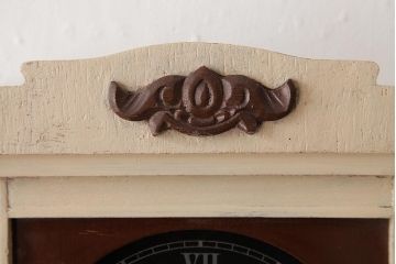 ビンテージ雑貨　ペイント　堀田時計店　N.H.T　スケルトン仕様のレトロシックなゼンマイ式柱時計(振り子時計、壁掛け時計)(R-037668)