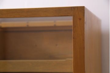 ヴィンテージ家具　イギリスビンテージ　レトロな雰囲気が魅力のシャツケース(ガラスケース、ショーケース)(R-037684)