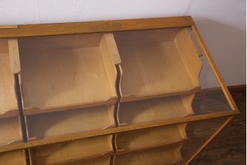 アンティーク家具　イギリスアンティーク　レトロでスタイリッシュなシャツケース(ガラスケース、ショーケース)(R-037685)