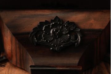 アンティーク雑貨　トレードマーク・トンボ　手巻き式　ホーロー文字盤(琺瑯)　黒柿スリゲル掛け時計(ユンハンス風、柱時計、振り子時計)(R-037699)