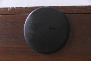 アンティーク家具　和製アンティーク　桐材・杉材　丸金具が目を引く重ね箪笥(衣装箪笥、和タンス、桐箪笥、桐たんす)(R-037706)