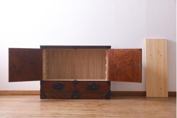 中古　岩谷堂箪笥　棚板リメイク　衣装盆付き　2WAYタンス(キャビネット、サイドボード、チェスト、収納棚)(R-037707)