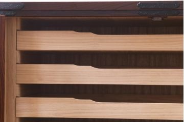 中古　岩谷堂箪笥　棚板リメイク　衣装盆付き　2WAYタンス(キャビネット、サイドボード、チェスト、収納棚)(R-037707)