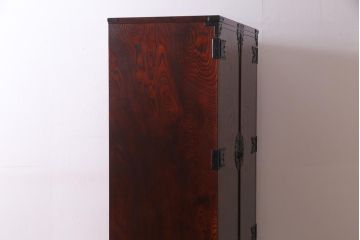 中古　岩谷堂箪笥　桜木家具店　緻密な彫りと意匠が魅力のワードローブ(洋服タンス)(R-037708)