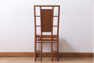 中古　唐木材　蔦の葉の図　象嵌風意匠とフレームのデザインが目を引くダイニングチェア(椅子)(R-037712)