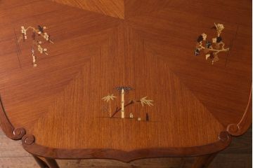 中古　唐木材　松・竹・梅・菊・蔦の図　象嵌風　引き出し付き　五角形ダイニングテーブル(5人掛けテーブル)(R-037714)
