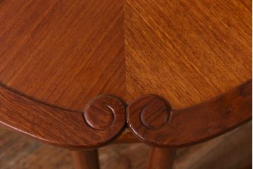 中古　唐木材　松・竹・梅・菊・蔦の図　象嵌風　引き出し付き　五角形ダイニングテーブル(5人掛けテーブル)(R-037714)
