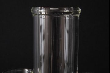 中古　HARIO(ハリオ)　10000　直径26cm　五ツ口フラスコ・スタンド付き(丸底フラスコ、実験器具、ディスプレイ)(R-037718)