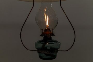 アンティーク雑貨　5分芯　レトロ　乳白色シェードのオイルランプ(吊りランプ、ディスプレイ)(R-037723)