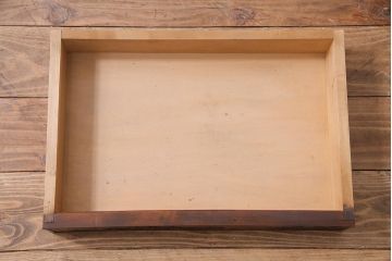 中古　伝統工芸　軽井沢彫り　引き出し付き　繊細な桜の彫りが美しいサイドテーブル(花台、飾り台、引き出し)(R-037726)