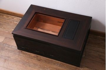 アンティーク雑貨　和製アンティーク　昭和初期　天板縞黒檀材・唐木材使用　つややかな黒塗りが高級感漂う長火鉢(手あぶり)(R-037739)
