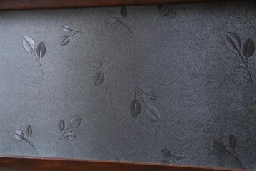アンティーク建具　和製アンティーク　大正昭和初期　裏障子付き　小さな葉っぱ模様のガラスと細かな縦桟が目を引く格子戸2枚セット(引き戸、障子戸、建具)(R-037744)