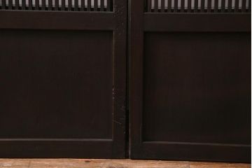 アンティーク建具　和製アンティーク　大正昭和初期　裏障子付き　ガラス入り　縦格子が美しいシックでモダンな雰囲気の格子戸2枚セット(引き戸、障子戸、建具)(R-037745)