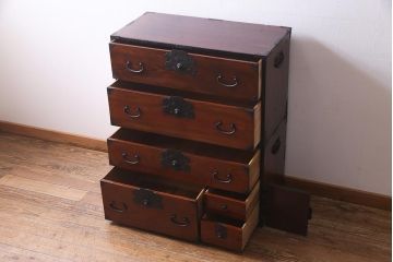 アンティーク家具　明治大正期　前面ケヤキ材　格式高い和の空間づくりが叶う庄内箪笥(重ね箪笥、衣装箪笥)(R-037750)