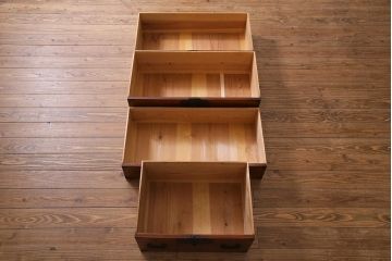 アンティーク家具　明治大正期　前面ケヤキ材　格式高い和の空間づくりが叶う庄内箪笥(重ね箪笥、衣装箪笥)(R-037750)