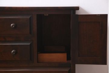 リメイク家具　北海道民芸家具　洗練された佇まいが魅力のリメイクサイドボード(リビングボード、引き出し)(R-037751)
