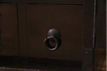 アンティーク家具　美品!　前面ケヤキ材・中桐材　かくし付き　重ね佐渡小木箪笥(時代箪笥、衣装箪笥、和タンス、引き出し、桐箪笥、桐たんす)(R-037752)
