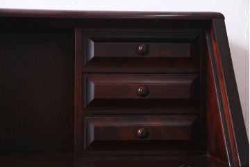 中古　民芸家具　機能的で高級感のあるライティングビューロー(デスク、机、在宅ワーク、在宅用棚)(R-037753)