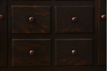 中古　松本民芸家具　洗練された佇まいのC型食器棚(飾り棚、収納棚、キャビネット)(定価約77万円)(R-037754)