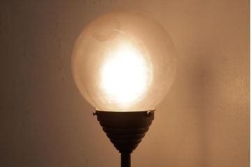 レトロ照明　インダストリアル　珍しいデザインのフロアスタンド(スタンドライト)(R-037758)