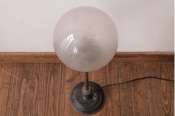 レトロ照明　インダストリアル　珍しいデザインのフロアスタンド(スタンドライト)(R-037758)