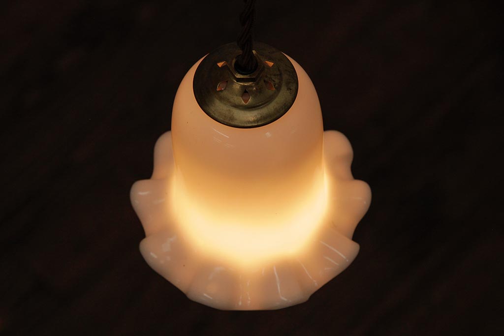 ビンテージ照明　愛らしいフリルシェードのペンダントライト(吊り下げ照明、天井照明)(R-037761)