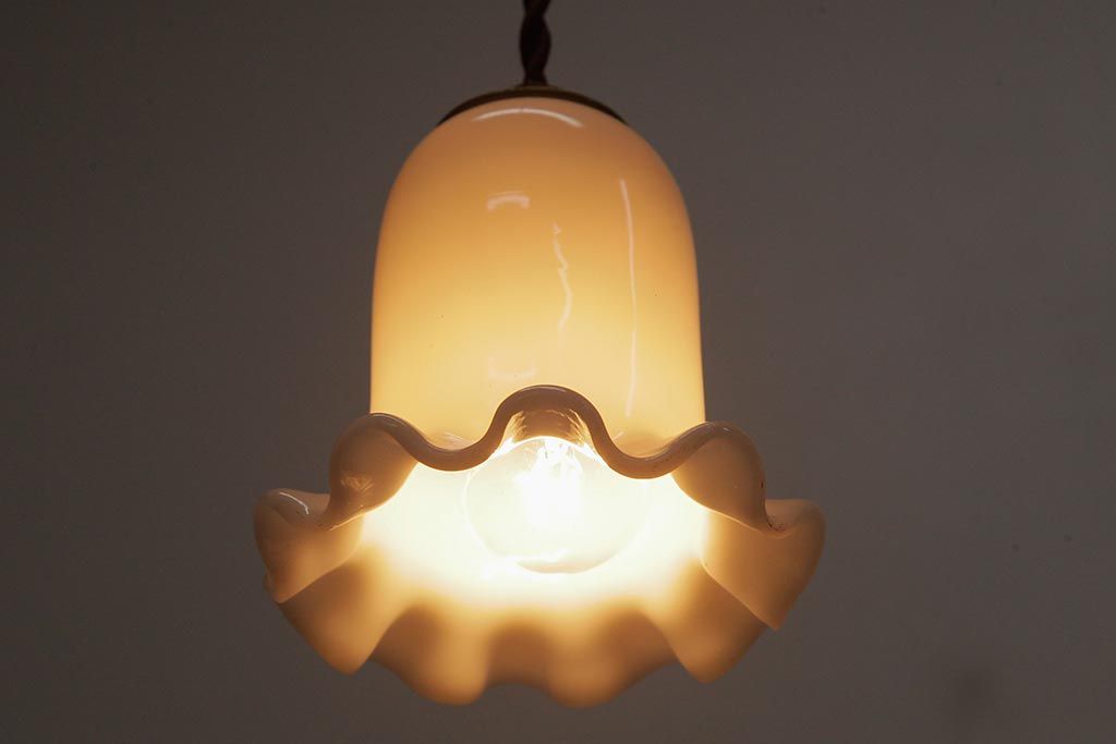 ビンテージ照明　愛らしいフリルシェードのペンダントライト(吊り下げ照明、天井照明)(R-037761)