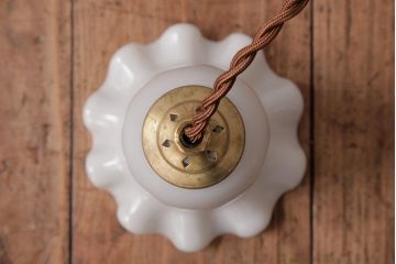 ビンテージ照明　愛らしいフリルシェードのペンダントライト(吊り下げ照明、天井照明)(R-037761)