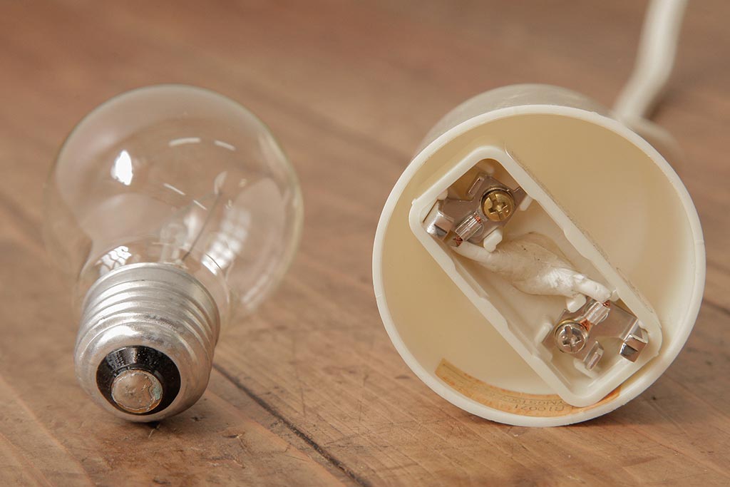 ビンテージ照明　松下電工　レトロモダンなシェードが目をひくペンダントライト(天井照明、吊り下げ照明)(R-037763)