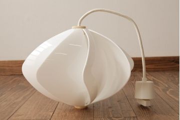 ビンテージ照明　インテリアのアクセントにもおすすめな吊り下げ照明(ペンダントライト、天井照明)(R-037764)