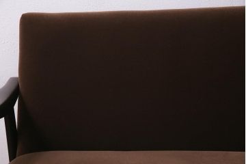 ビンテージ家具　シックにもレトロにも合うヴィンテージ2人掛けソファ(二人掛け、ラブソファ)(R-037770)