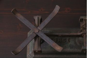 アンティーク雑貨　フランスアンティーク　シャビーな風合いがおしゃれな天秤(はかり、スケール)(R-037771)