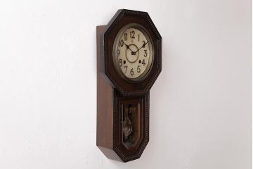 アンティーク雑貨　上品でレトロなデザインの八角掛け時計(柱時計、振り子時計)(R-037776)