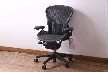 中古　Hermanmiller(ハーマンミラー社)　アーロンチェア(オフィスチェア、椅子、イス)(定価約19万円)(R-037782)
