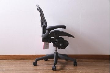 中古　Hermanmiller(ハーマンミラー社)　アーロンチェア(オフィスチェア、椅子、イス)(定価約19万円)(R-037782)