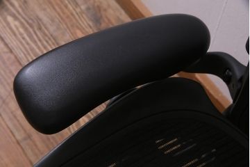 中古　Hermanmiller(ハーマンミラー社)　アーロンチェア(オフィスチェア、椅子、イス)(定価約19万円)(R-037782)